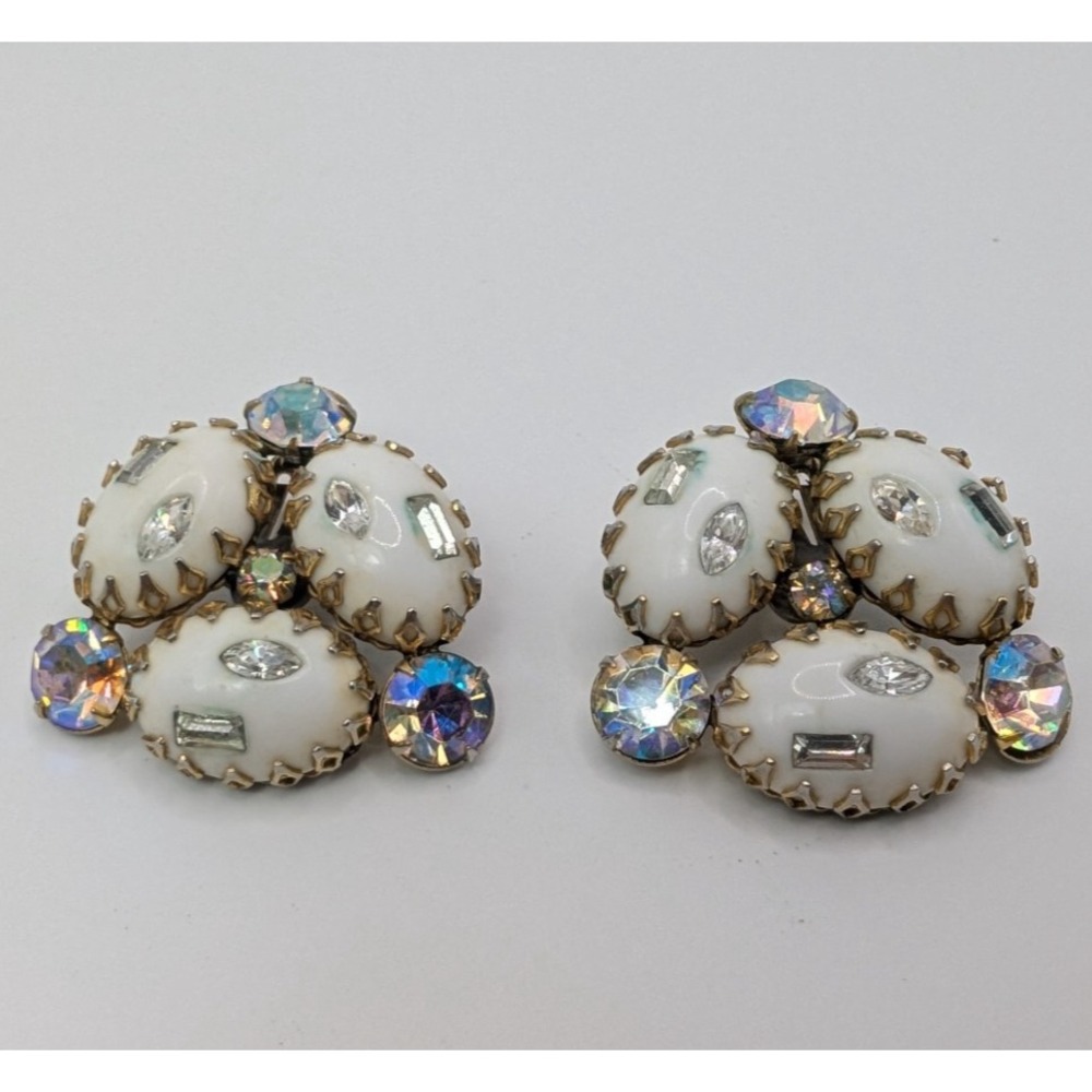 Vintage White Lucite Rhinestone Clip On Earrings Cluster Dome Retro Bridal